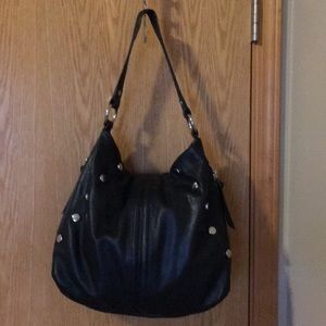 B Makovski Black leather purse